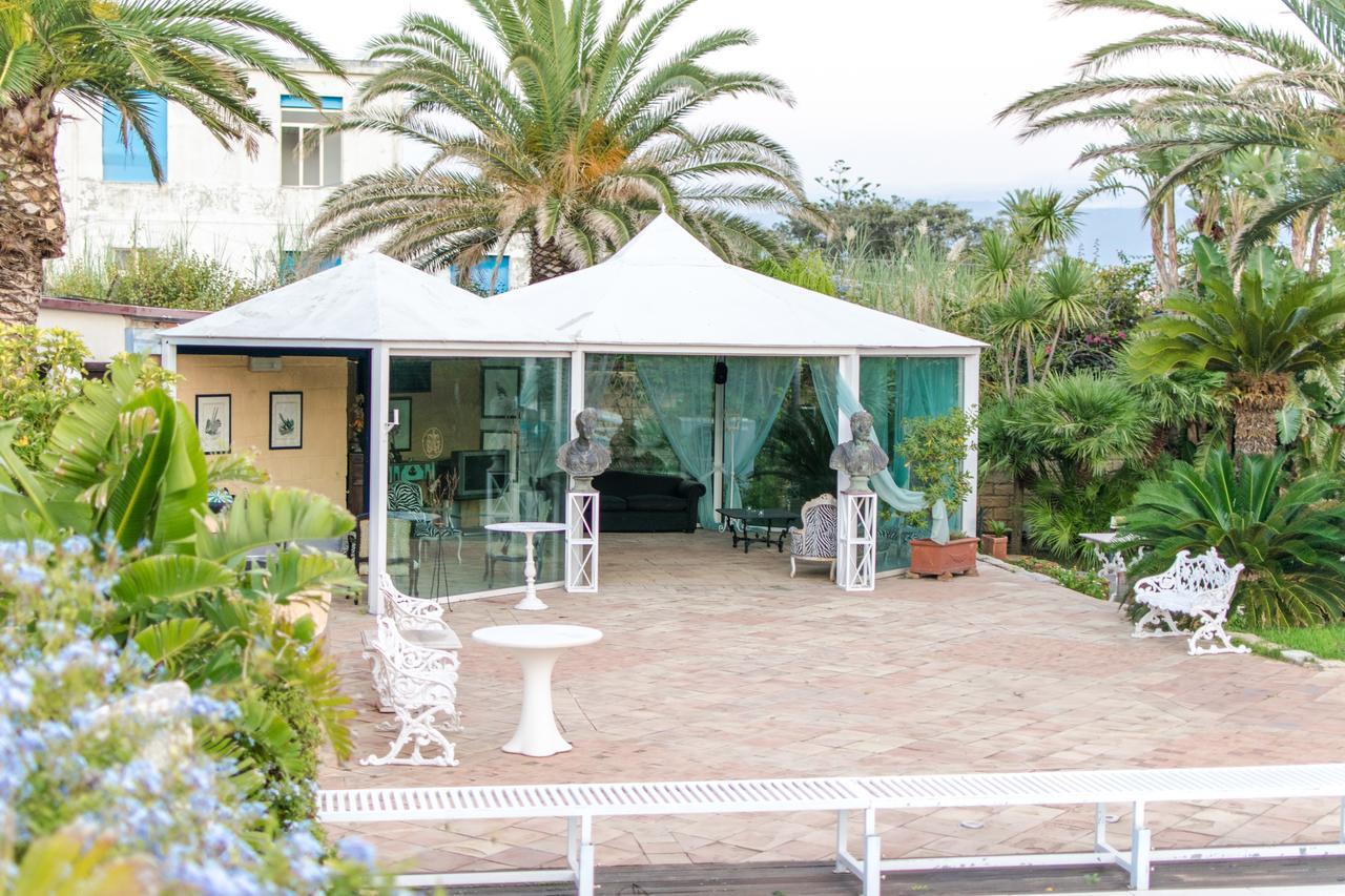 Bed and Breakfast I Giardini Di Giano Торре-Фаро Екстер'єр фото