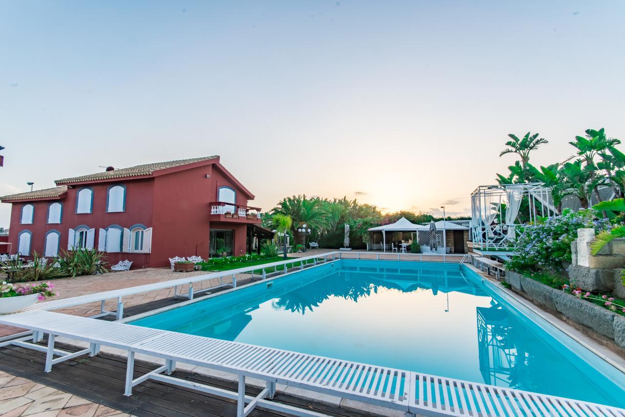 Bed and Breakfast I Giardini Di Giano Торре-Фаро Екстер'єр фото