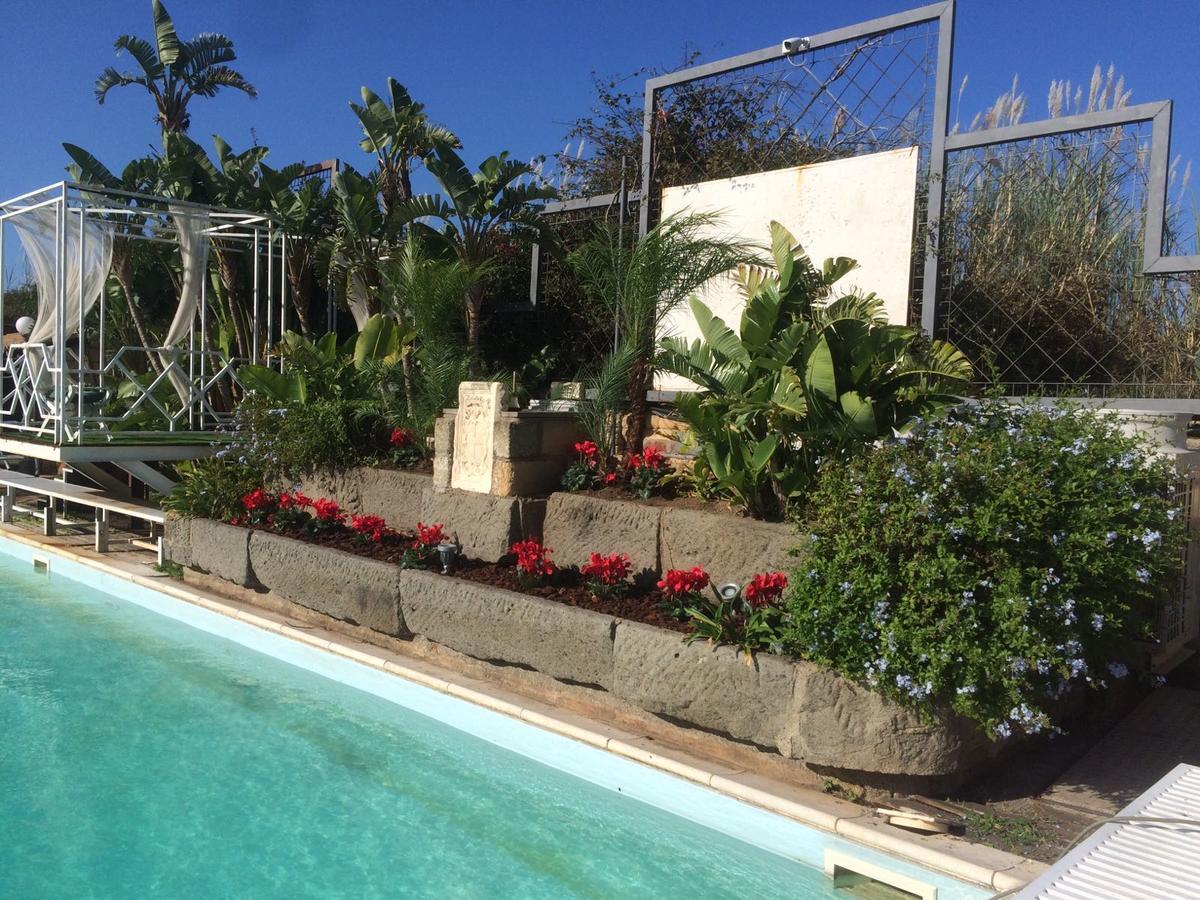 Bed and Breakfast I Giardini Di Giano Торре-Фаро Екстер'єр фото